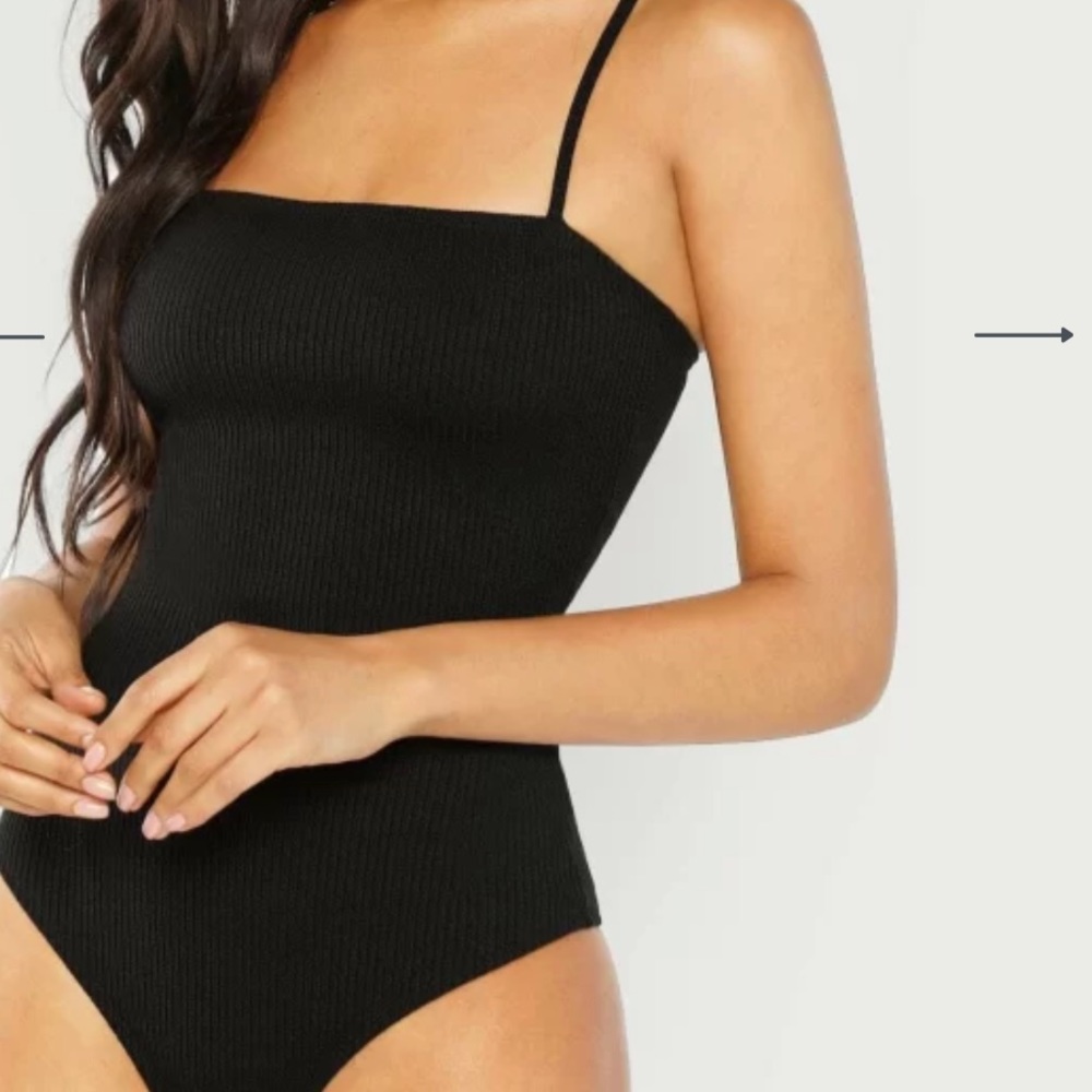 H&M Fine ribbed cami black bodysuit size XS
#MA